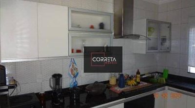 Casa, 3 quartos, 238 m² - Foto 1