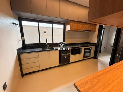 Casa, 4 quartos, 250 m² - Foto 4