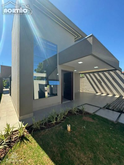 Casa, 4 quartos, 125 m² - Foto 1