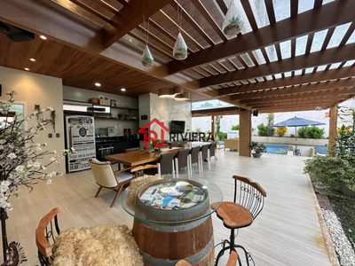 Casa, 6 quartos, 544 m² - Foto 1