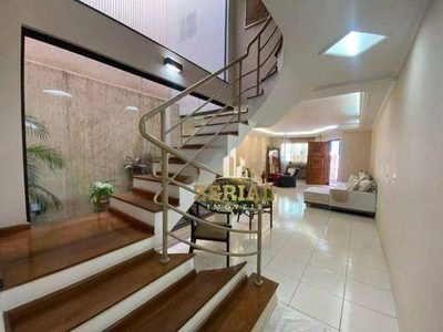 Sobrado, 3 quartos, 422 m² - Foto 1