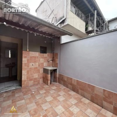 Casa, 3 quartos, 70 m² - Foto 2