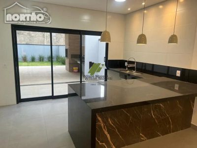 Casa, 5 quartos, 170 m² - Foto 2