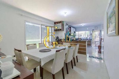 Casa, 4 quartos, 183 m² - Foto 1