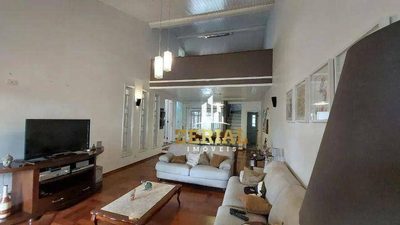 Sobrado, 3 quartos, 272 m² - Foto 1