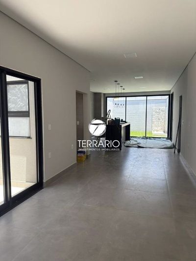 Casa, 3 quartos, 215 m² - Foto 1