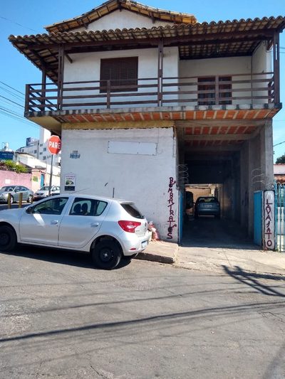 Casa, 4 quartos, 360 m² - Foto 2