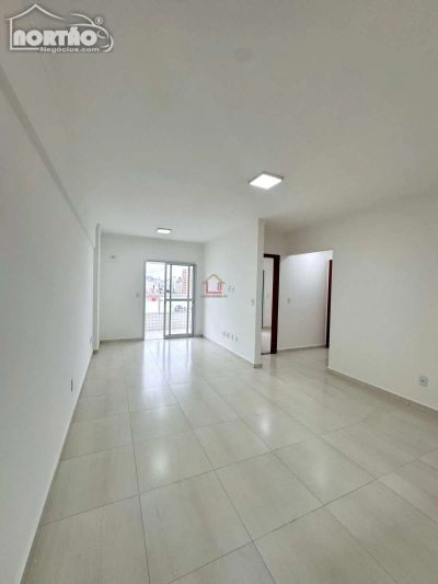 Casa, 3 quartos, 78 m² - Foto 1
