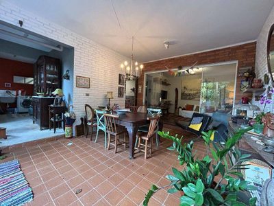 Casa, 4 quartos, 247 m² - Foto 2