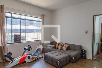 Casa, 2 quartos, 240 m² - Foto 2