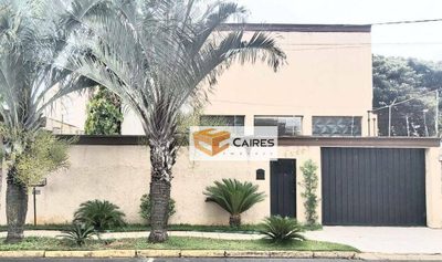 Casa, 4 quartos, 253 m² - Foto 1