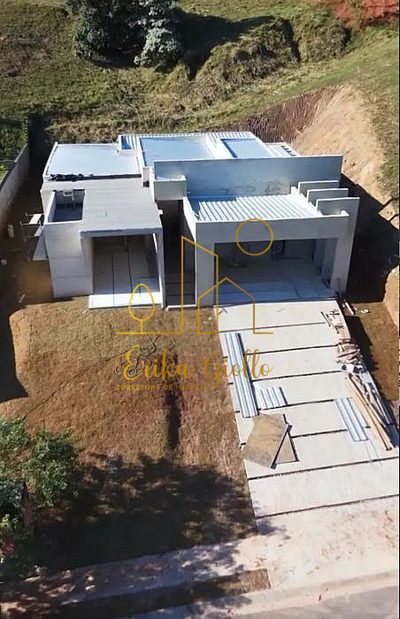 Casa, 3 quartos, 245 m² - Foto 1