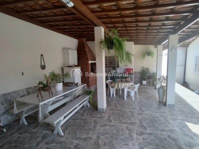 Casa, 3 quartos, 180 m² - Foto 1