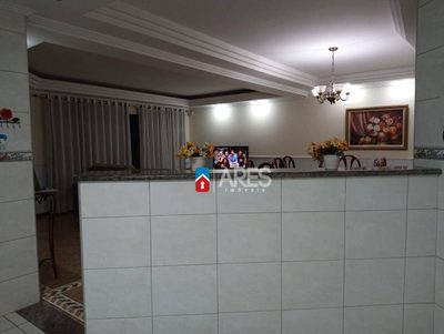 Casa, 3 quartos, 281 m² - Foto 2