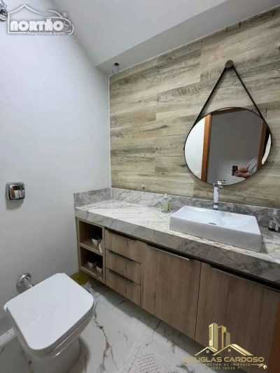 Casa, 5 quartos, 338 m² - Foto 2