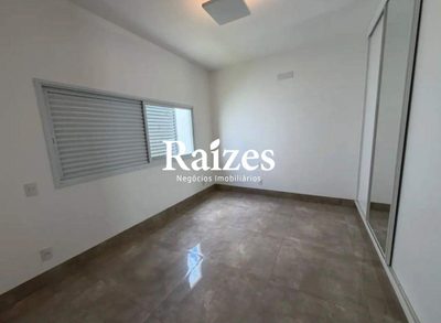 Casa, 3 quartos, 250 m² - Foto 4