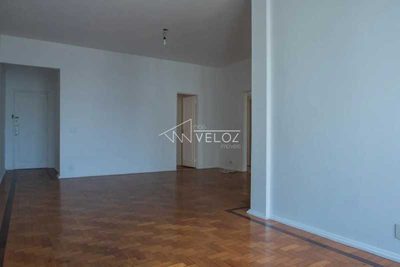Apartamento, 3 quartos, 135 m² - Foto 2
