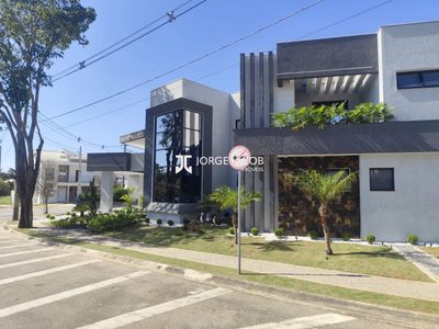 Casa, 3 quartos, 233 m² - Foto 1
