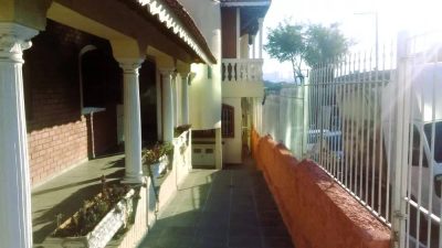 Casa, 4 quartos, 275 m² - Foto 1