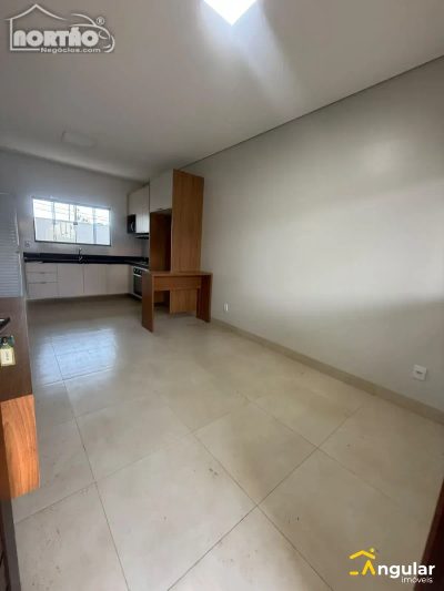 Casa, 2 quartos, 72 m² - Foto 4
