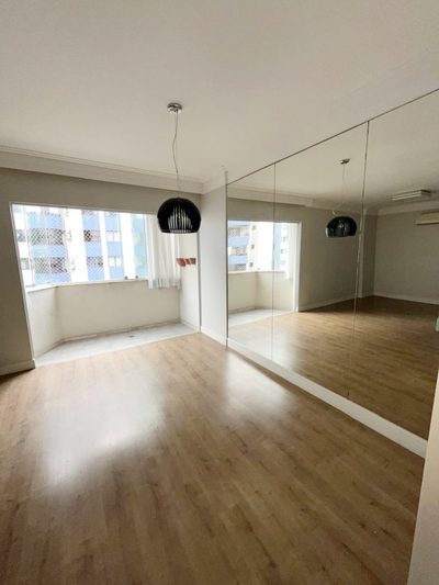 Apartamento, 3 quartos, 100 m² - Foto 2