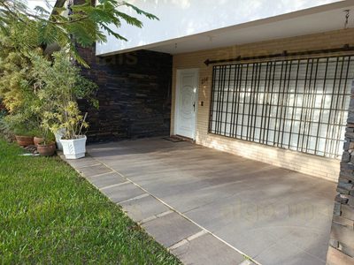 Casa, 3 quartos, 230 m² - Foto 4