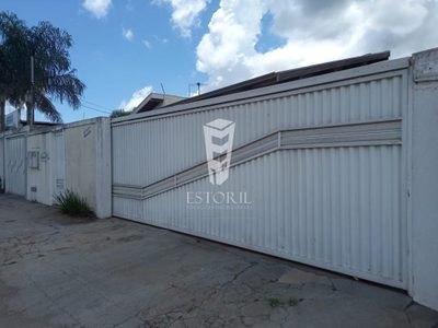 Casa, 2 quartos, 250 m² - Foto 1