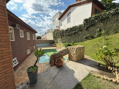 Casa, 4 quartos, 407 m² - Foto 1