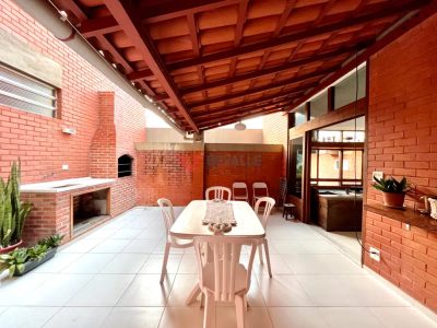 Casa, 5 quartos, 262 m² - Foto 4