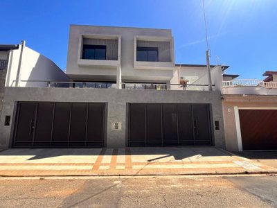 Casa, 3 quartos, 166 m² - Foto 1