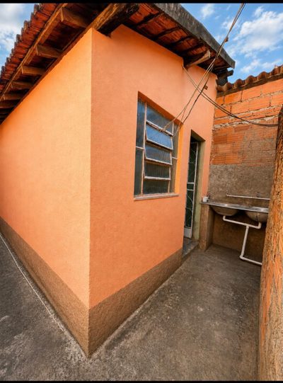 Casa, 2 quartos, 70 m² - Foto 1