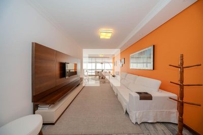 Apartamento, 3 quartos, 172 m² - Foto 1