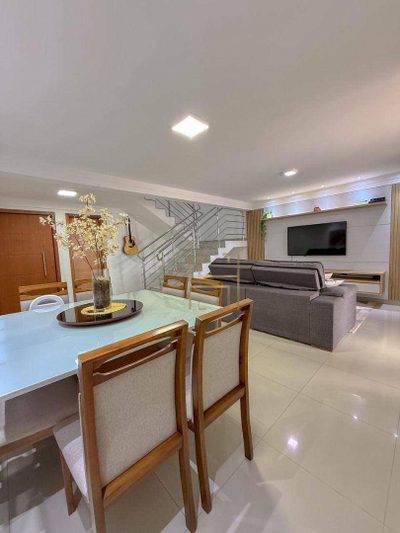 Casa, 4 quartos, 150 m² - Foto 1