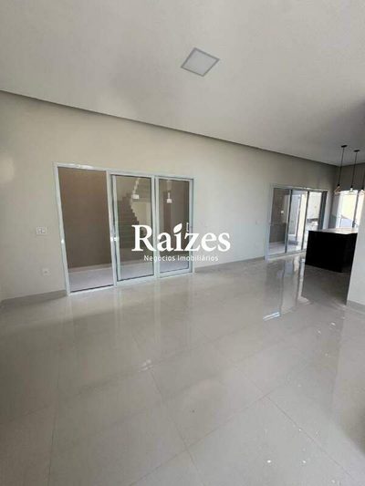 Casa, 3 quartos, 180 m² - Foto 2