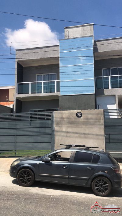 Casa, 3 quartos, 240 m² - Foto 1