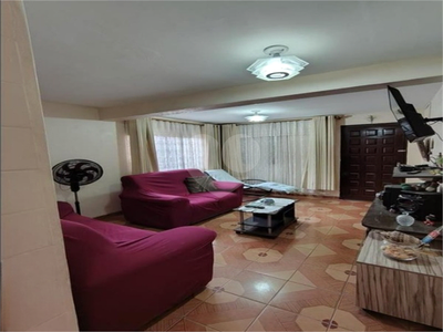Sobrado, 3 quartos, 200 m² - Foto 1