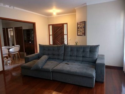 Casa, 6 quartos, 276 m² - Foto 2