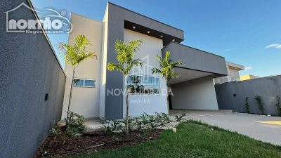 Casa, 4 quartos, 142 m² - Foto 1