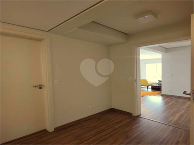Apartamento, 3 quartos, 180 m² - Foto 1