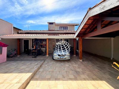 Casa, 3 quartos, 191 m² - Foto 4