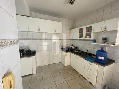 Casa, 4 quartos, 204 m² - Foto 4