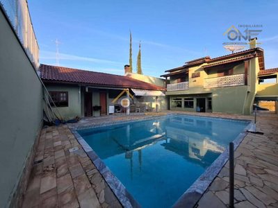 Casa, 5 quartos, 339 m² - Foto 1