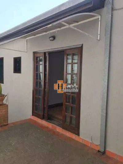 Casa, 4 quartos, 185 m² - Foto 2