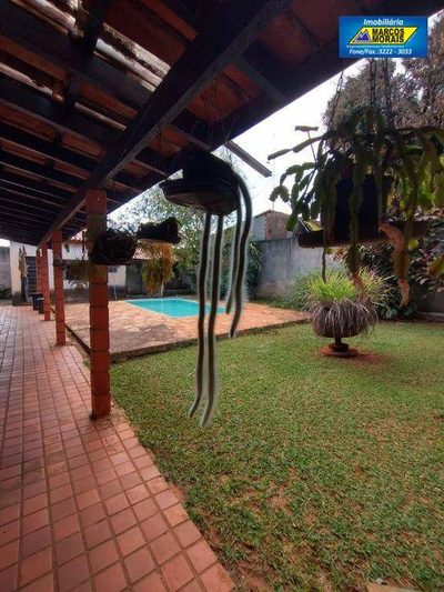 Chácara, 3 quartos, 1250 m² - Foto 1