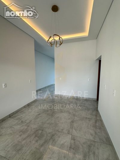 Casa, 3 quartos, 121 m² - Foto 2
