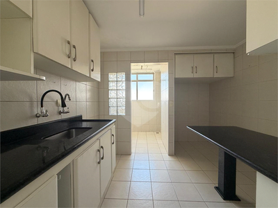Apartamento, 3 quartos, 70 m² - Foto 1