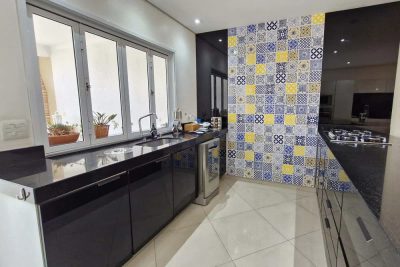 Sobrado, 3 quartos, 324 m² - Foto 1