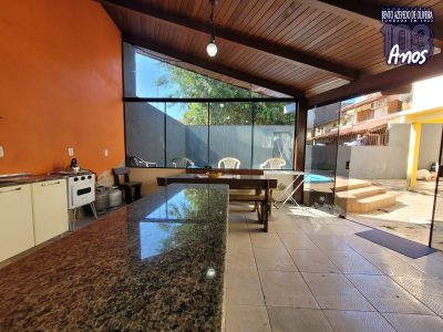 Casa, 4 quartos, 350 m² - Foto 1