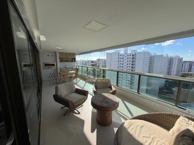 Apartamento, 3 quartos, 243 m² - Foto 1