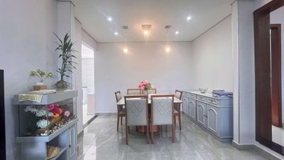 Casa, 3 quartos, 201 m² - Foto 1